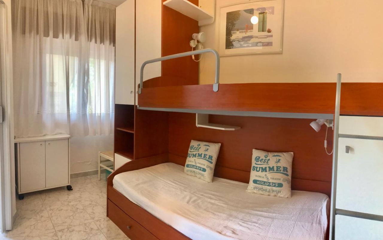 Villaggio Le Ginestre Bibione Eksteriør billede