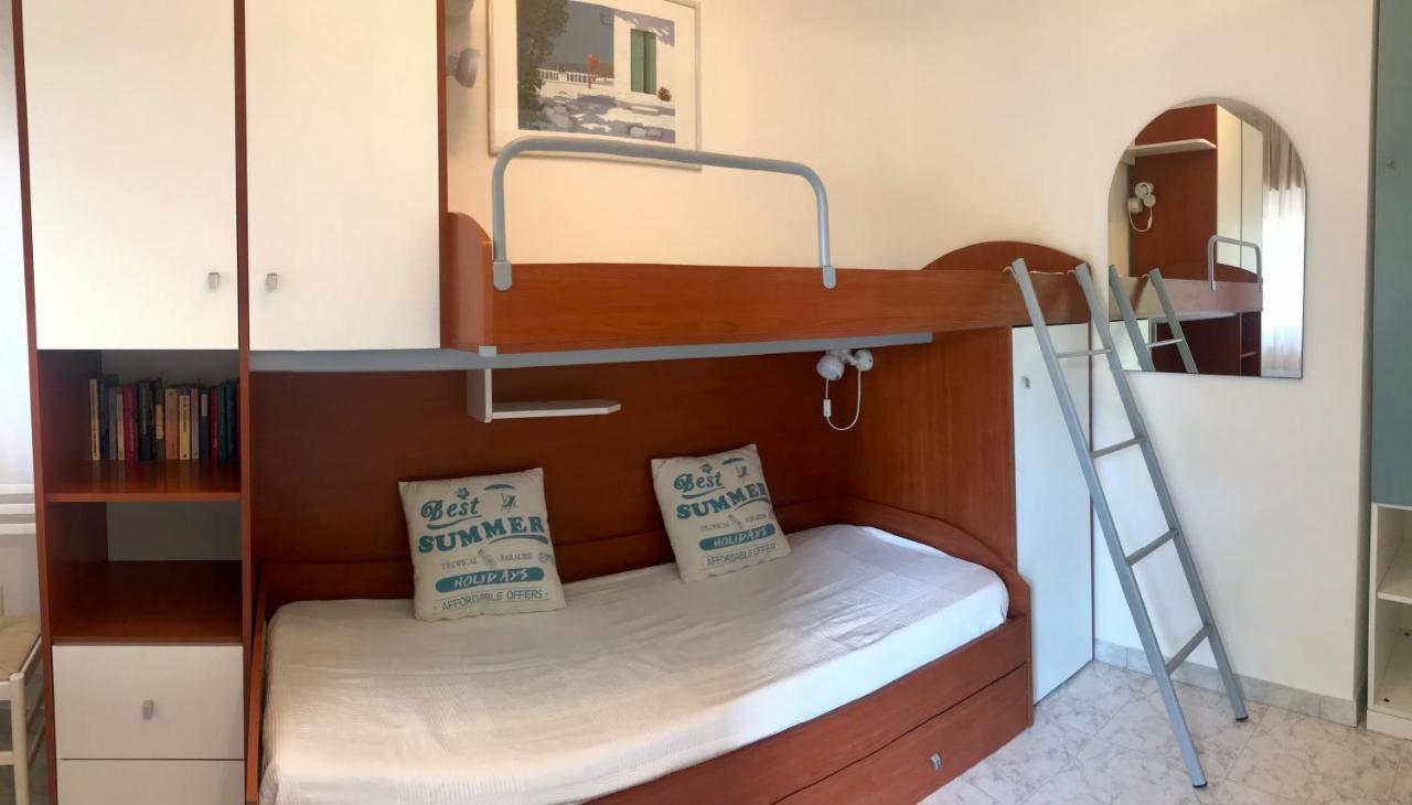 Villaggio Le Ginestre Bibione Eksteriør billede