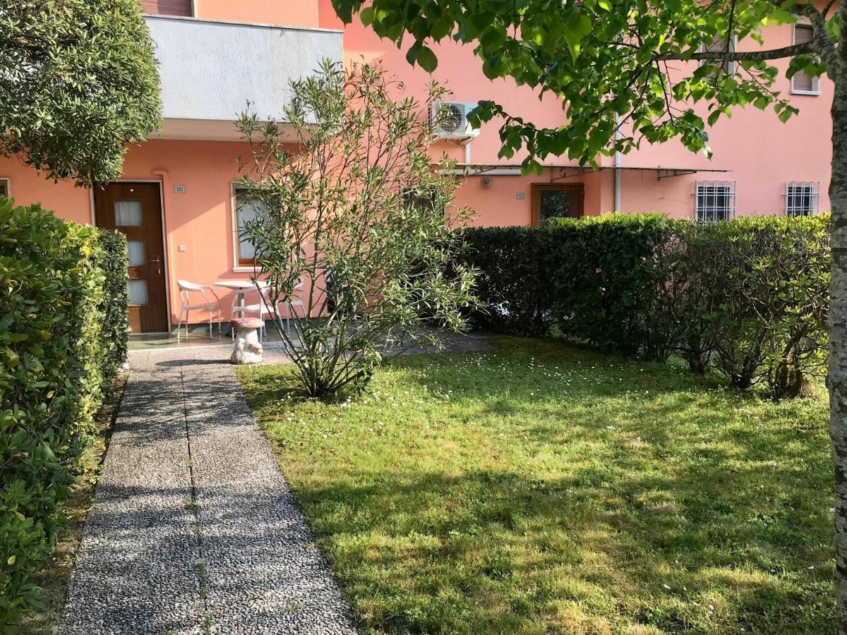 Villaggio Le Ginestre Bibione Eksteriør billede
