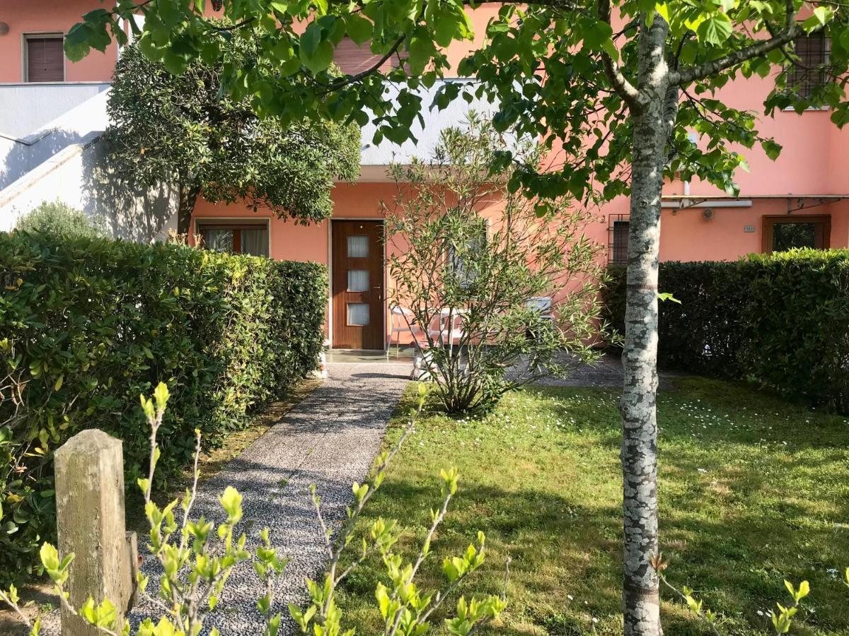 Villaggio Le Ginestre Bibione Eksteriør billede