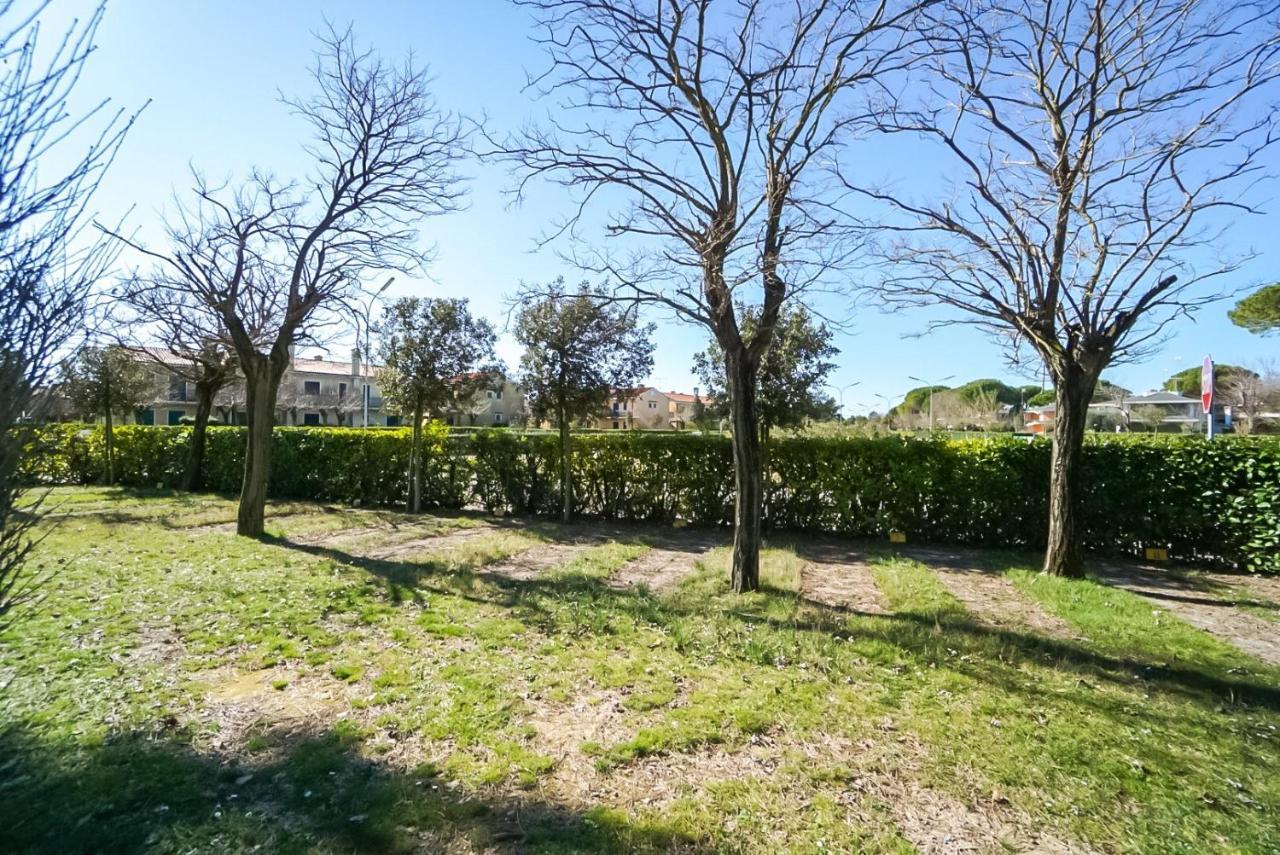 Villaggio Le Ginestre Bibione Eksteriør billede